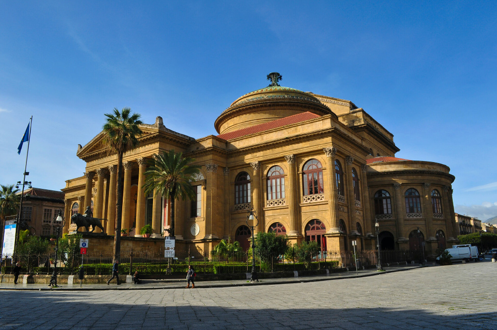 Atrakcje Palermo: teatr Massimo